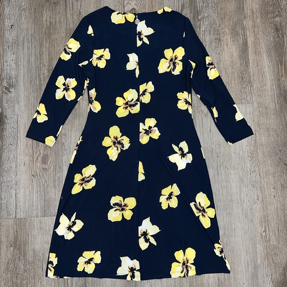 🎹Tommy Hilfiger Navy/Yellow Flower Dress 3/4" sleeves size 2 - Picture 5 of 5